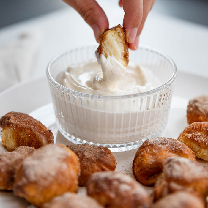 Cinnamon Sugar Yoghurt Pretzel Bites